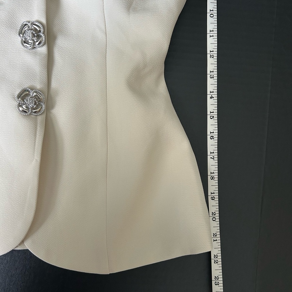 COCOBEBE size S Cream Vest with Silver Buttons New - Picture 6 of 8